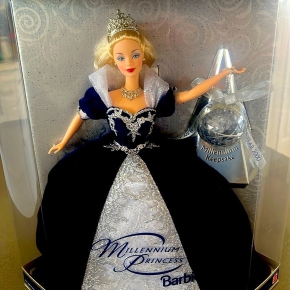 Barbie Special Millennium Princess Edition 2000 w/Keepsake Ornament 25154 - Picture 1 of 11